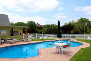 austin-lone-star-resort-pool